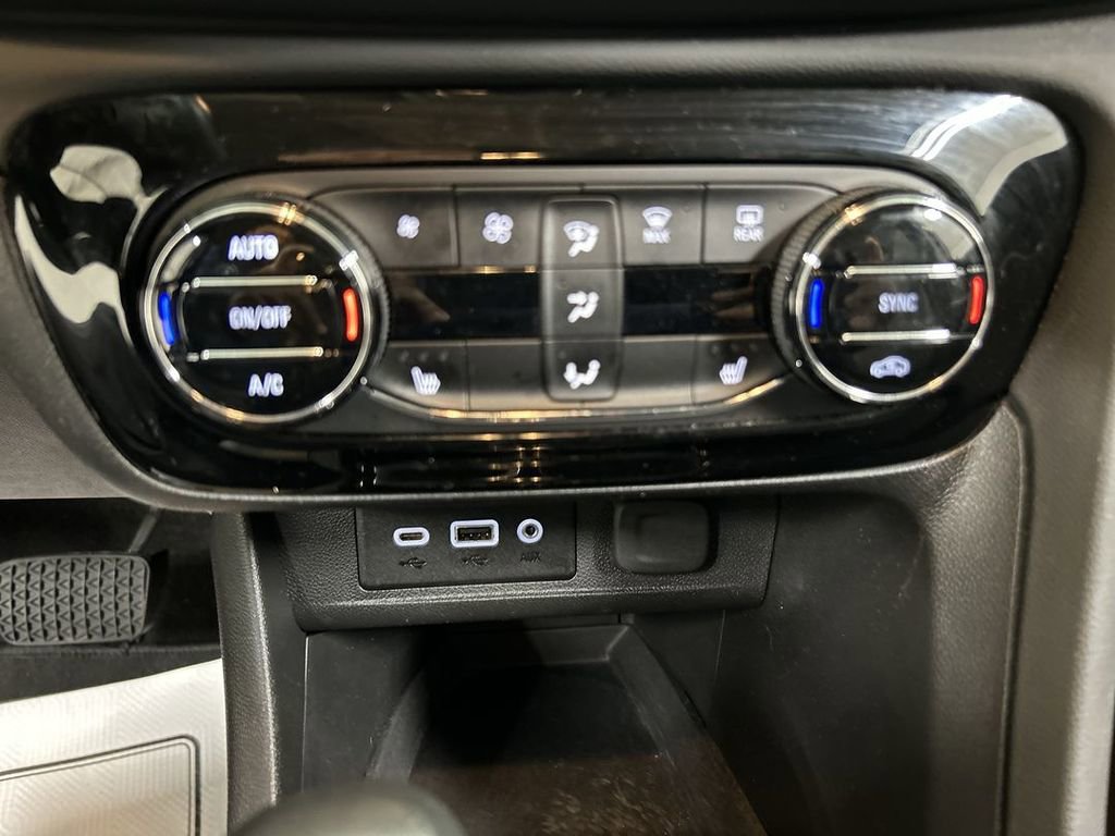 Certified 2023 Buick Encore GX Select w/ Sport Touring Package AWD/4WD image 16