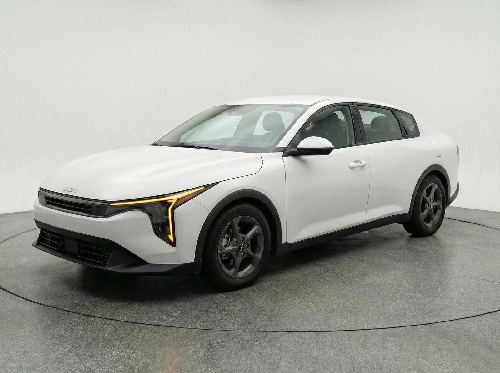 Used 2025 Kia K4 FWD image 3