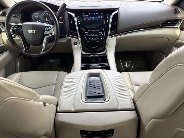 Used 2015 Cadillac Escalade ESV Luxury image 17