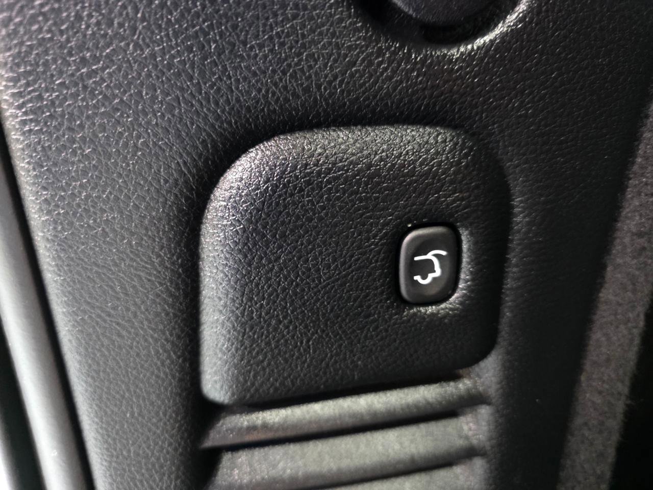 Used 2018 Dodge Durango GT w/ Premium Group AWD/4WD image 23