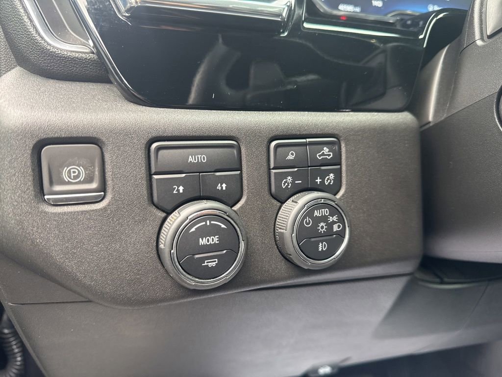 Used 2023 Chevrolet Silverado 1500 LTZ image 29