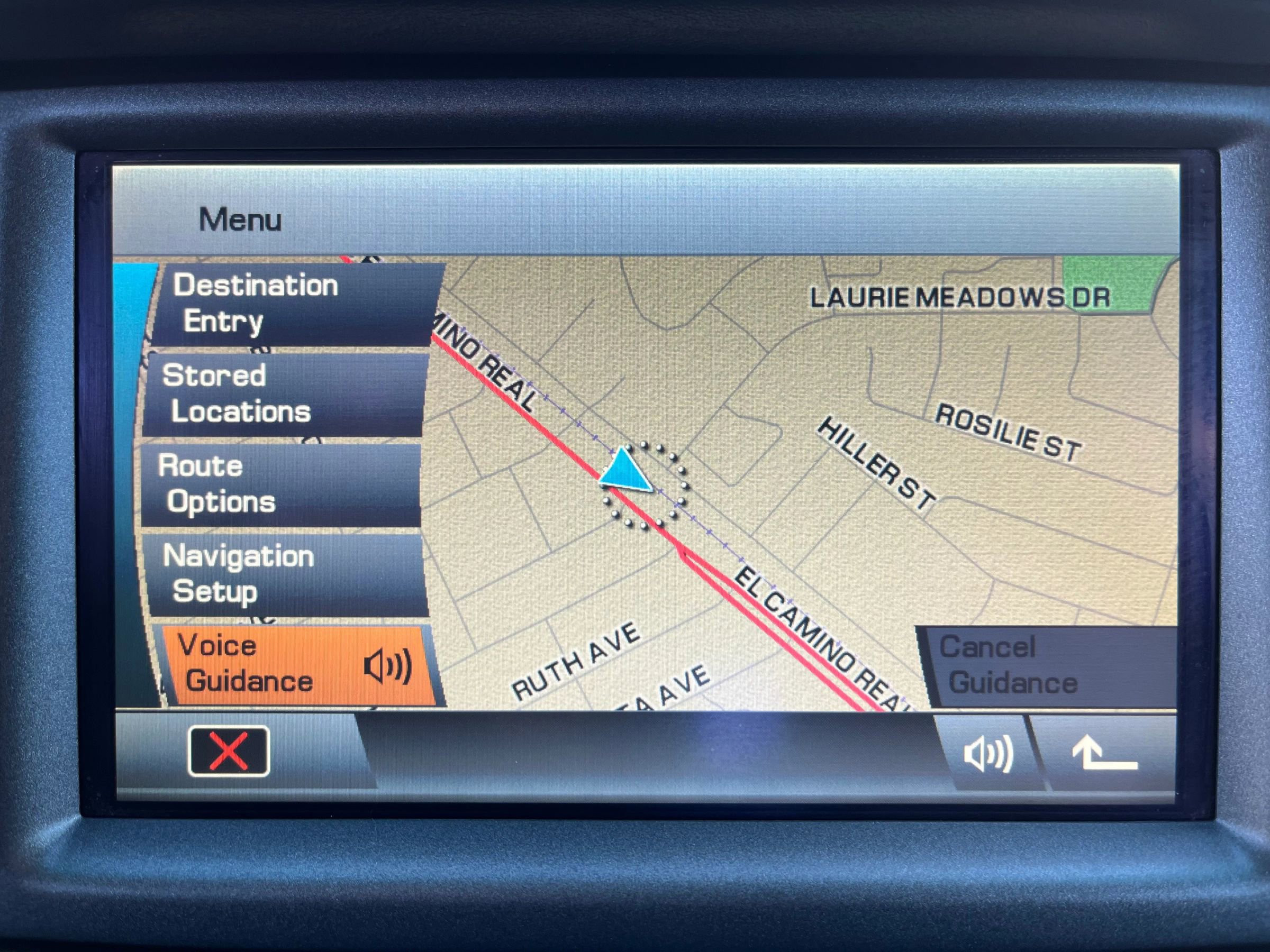 Used 2011 Land Rover Range Rover HSE AWD/4WD image 24