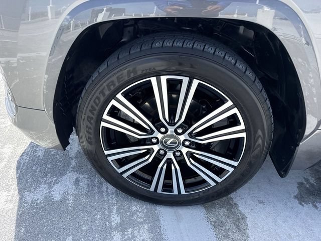 Used 2024 Lexus LX 600 4WD w/ Luxury Package image 10