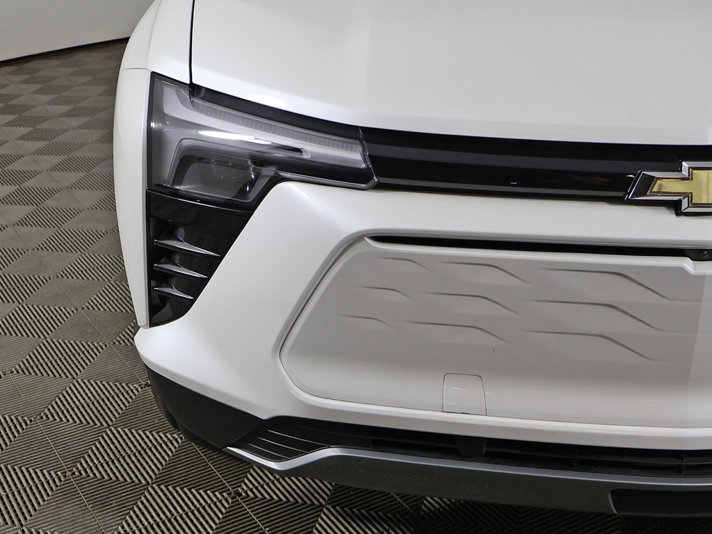 Used 2024 Chevrolet Blazer EV LT AWD/4WD image 15