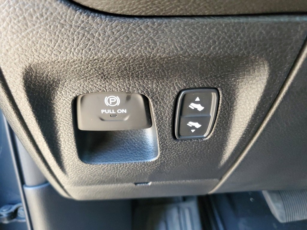 New 2026 RAM 1500 4x4 Crew Cab image 12