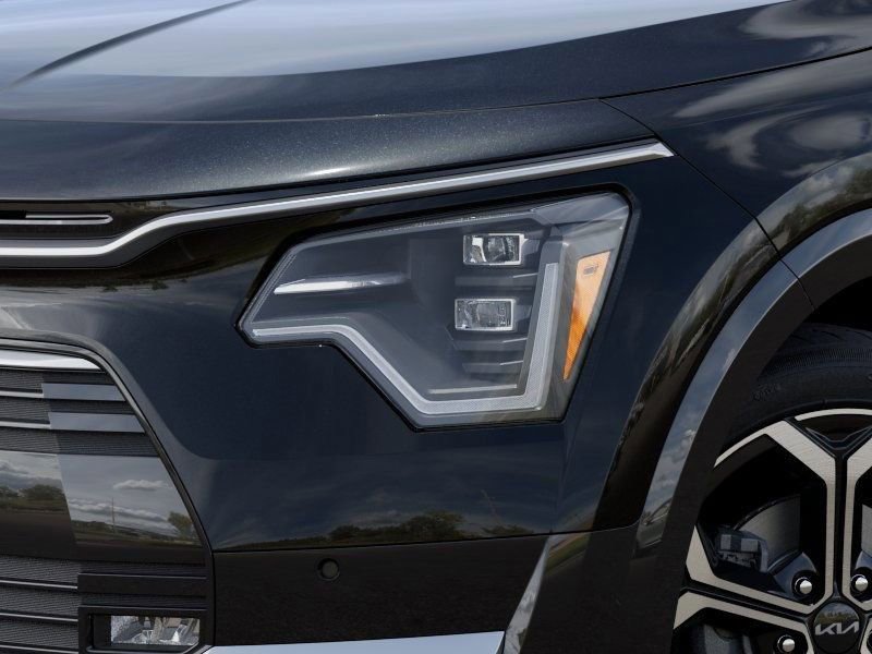 New 2025 Kia Niro SX Touring image 10