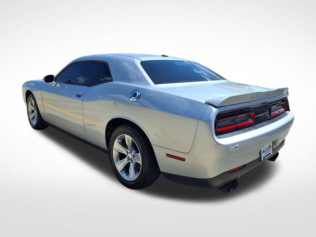 Used 2021 Dodge Challenger SXT RWD image 10