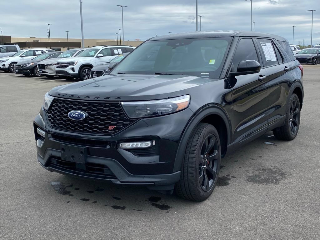 Used 2022 Ford Explorer ST w/ ST High-Performance Pack AWD/4WD image 3