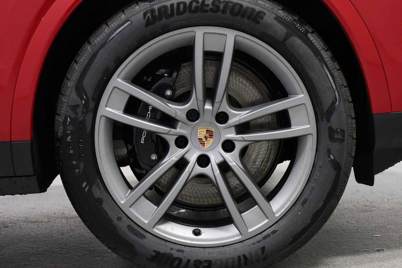 New 2025 Porsche Cayenne Coupe image 12