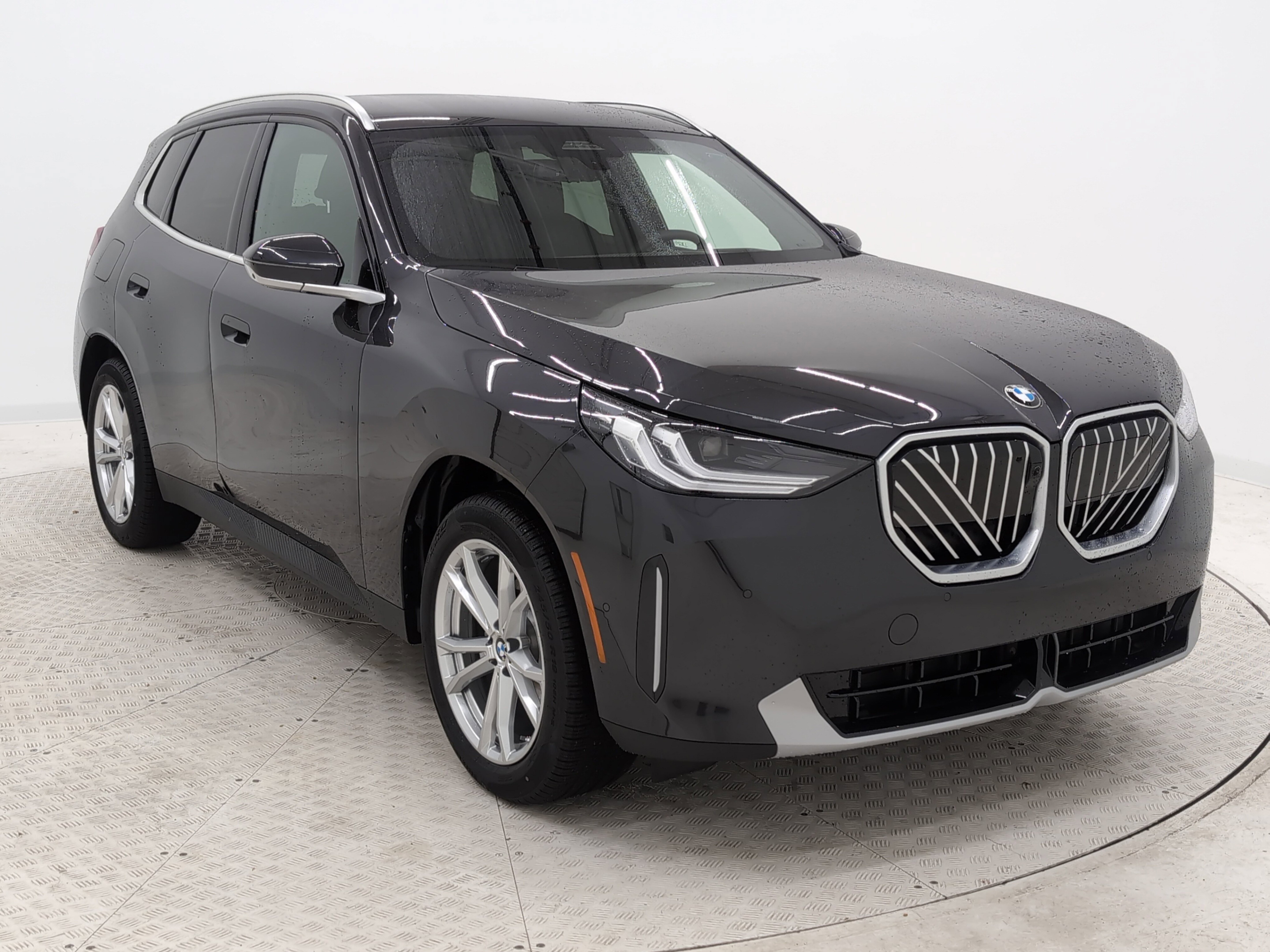 New 2025 BMW X3 xDrive30i w/ Premium Package image 2