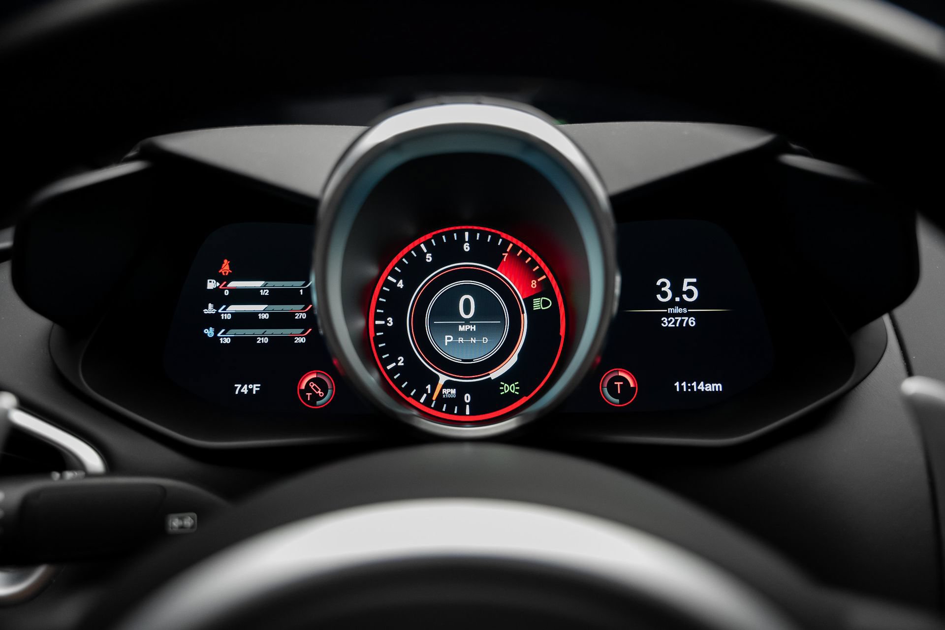 Used 2023 Aston Martin V8 Vantage Coupe RWD image 44