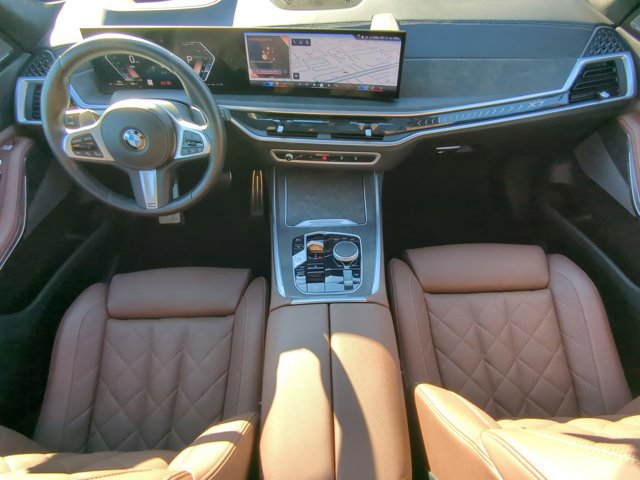 Used 2024 BMW X7 xDrive40i w/ M Sport Package image 19