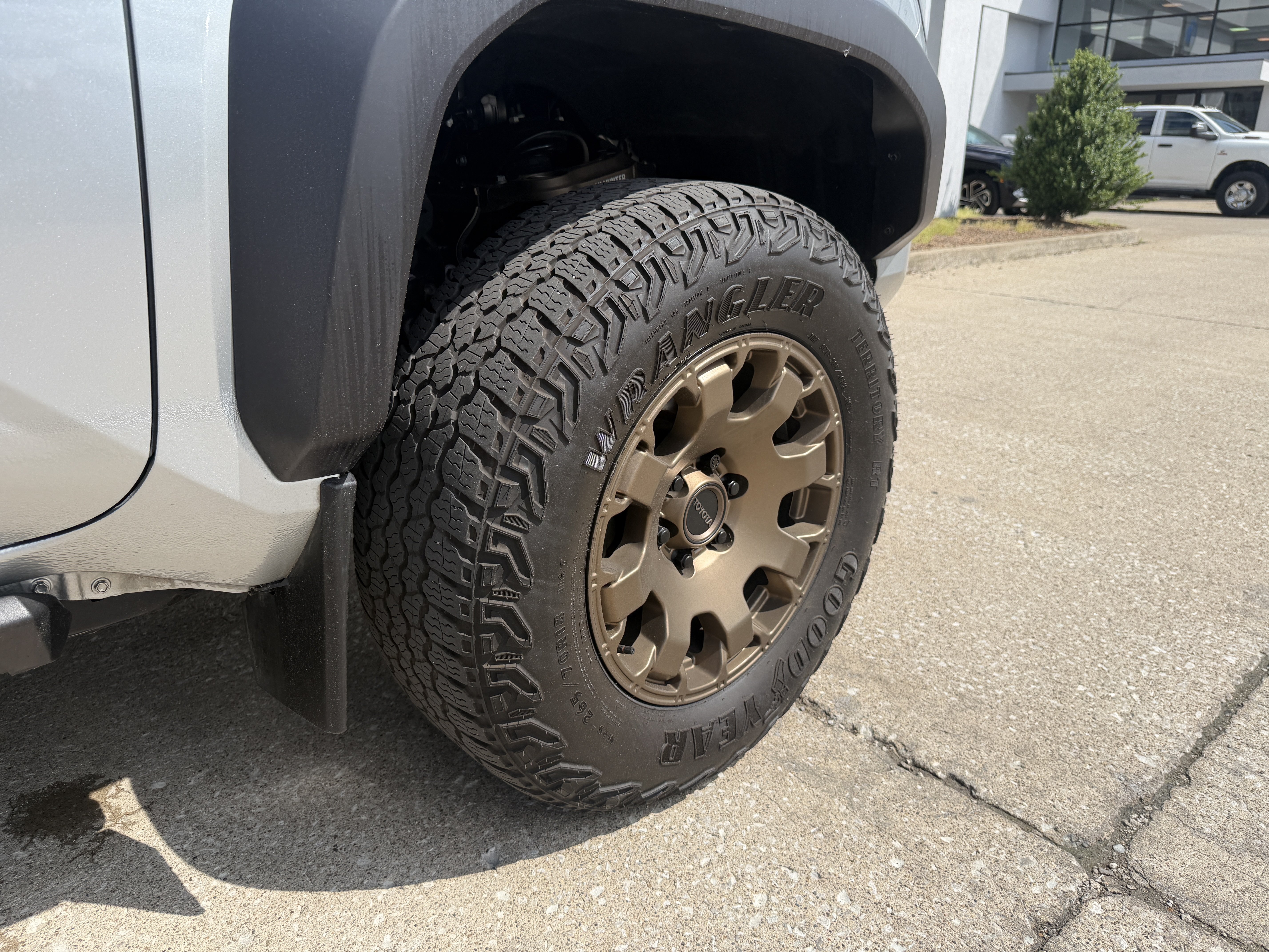 Used 2024 Toyota Tacoma 4x4 Double Cab Hybrid image 25