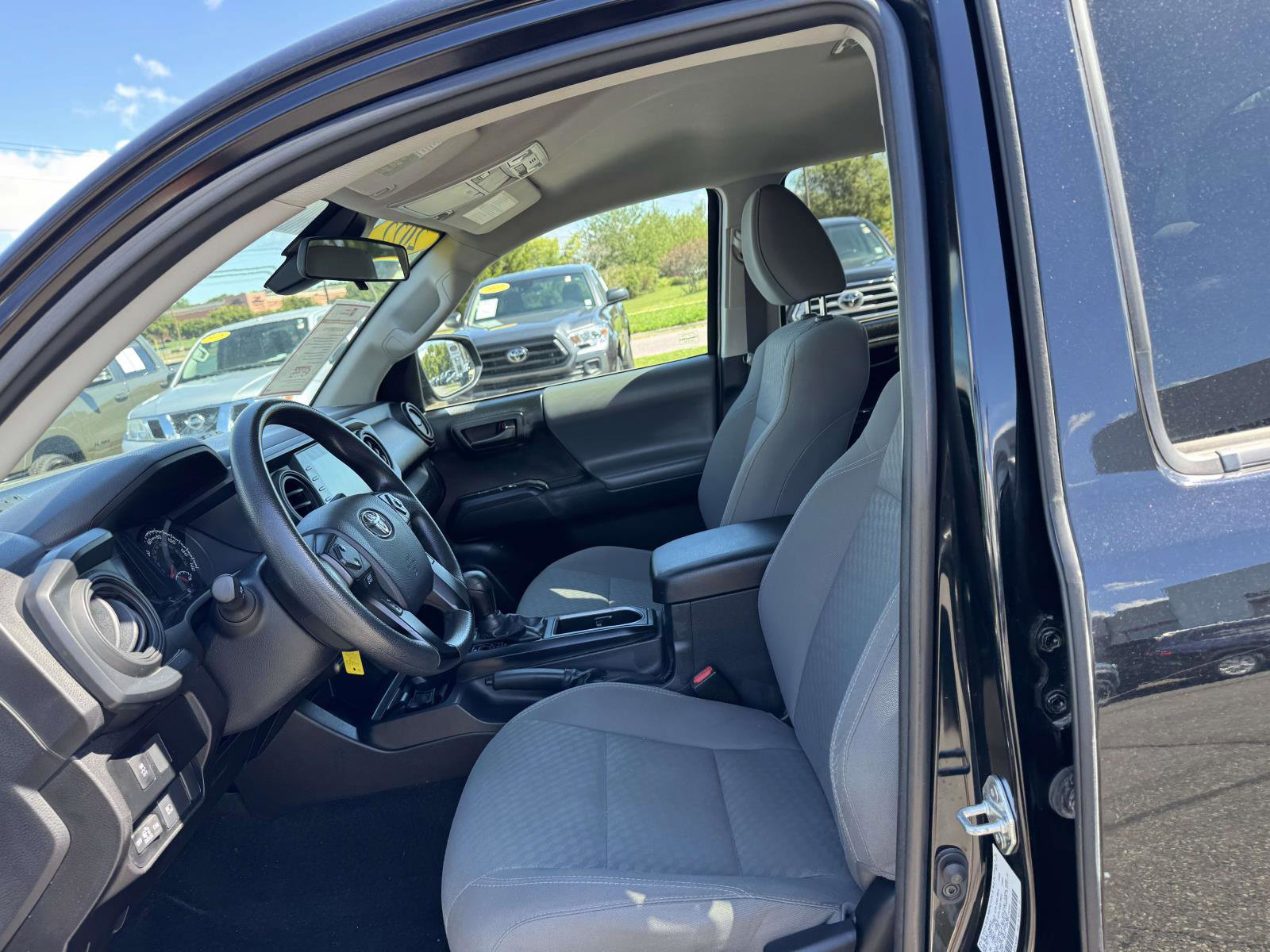 Certified 2022 Toyota Tacoma SR image 14