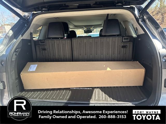 Used 2022 Toyota Highlander Platinum image 9