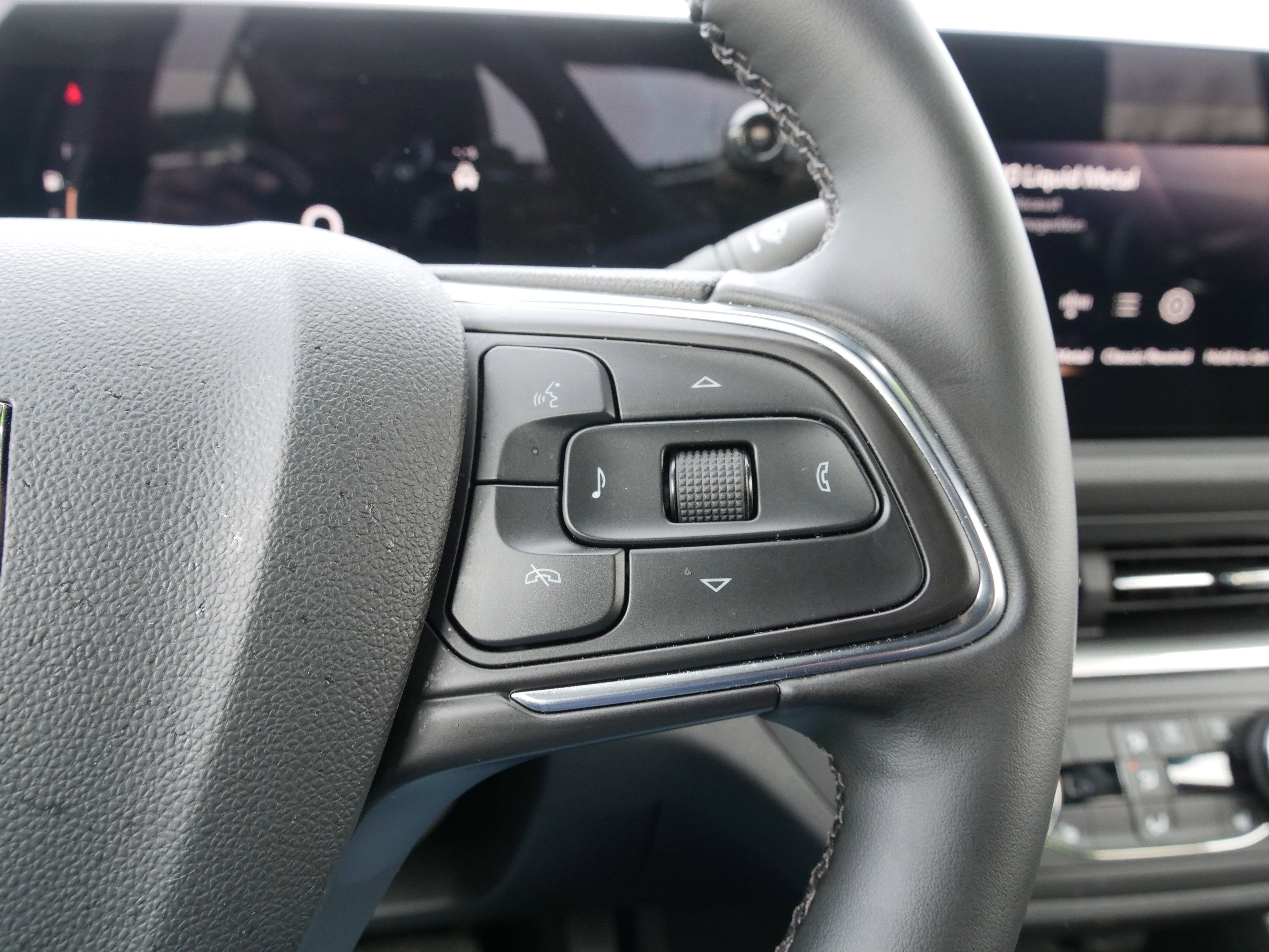 Used 2024 Buick Envista Preferred w/ Convenience I Package image 23