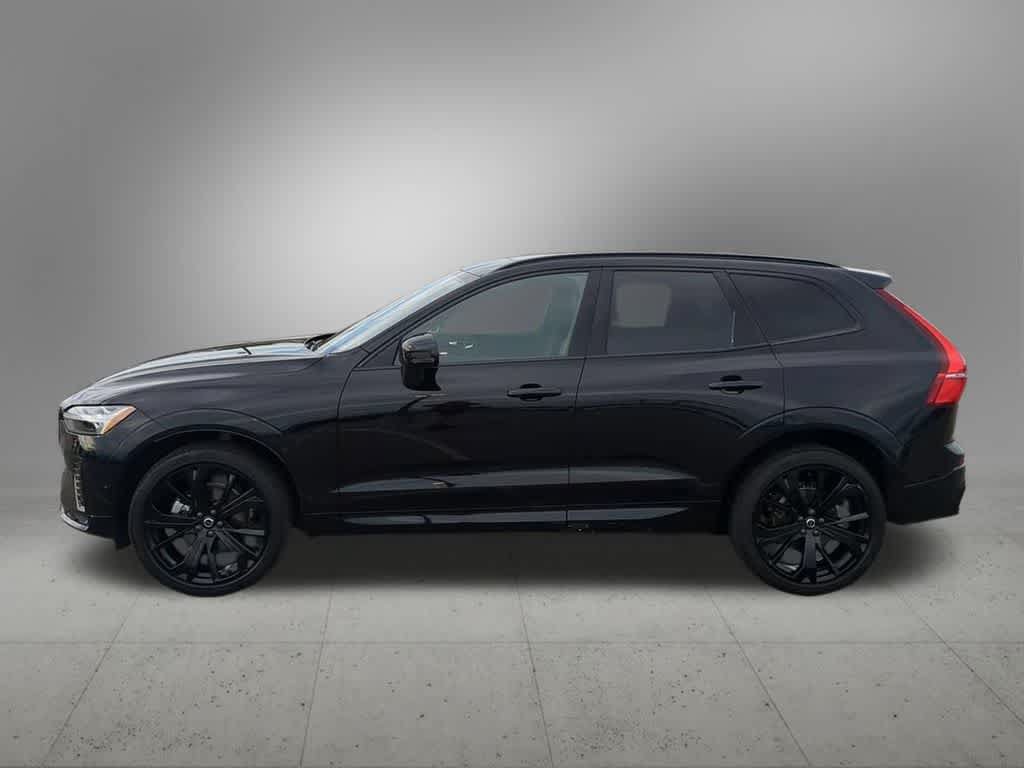 Used 2025 Volvo XC60 B5 Ultra w/ Protection Package Premier AWD/4WD image 3