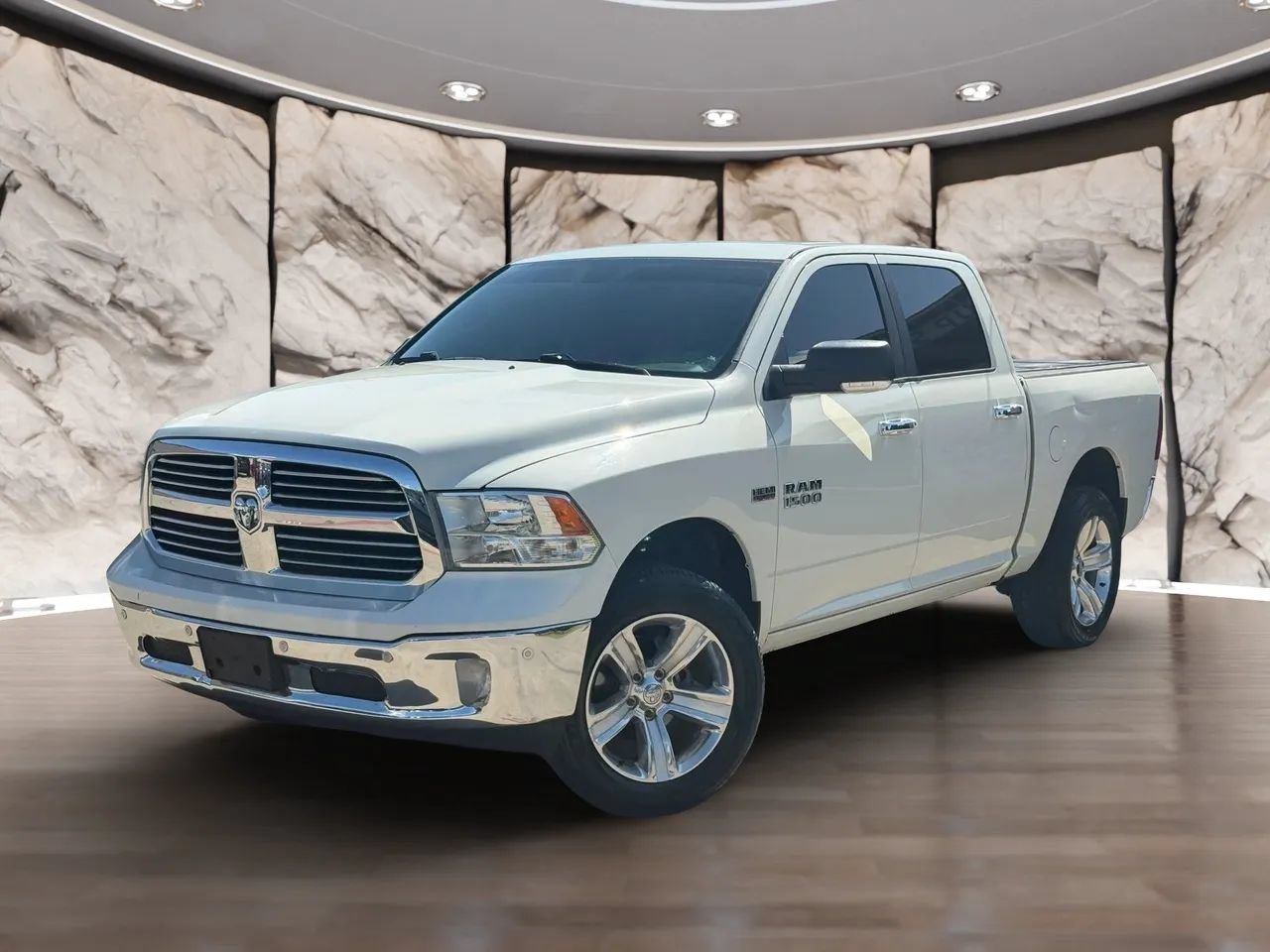 Used 2016 RAM 1500 Lone Star AWD/4WD image 1