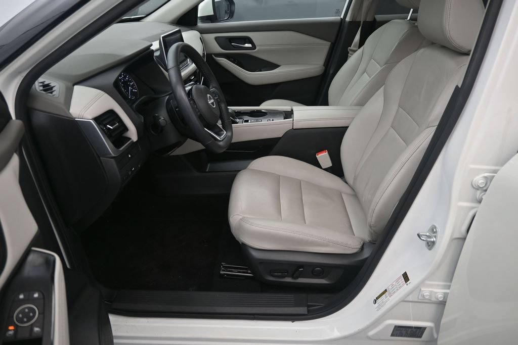 Used 2023 Nissan Rogue SL FWD image 17