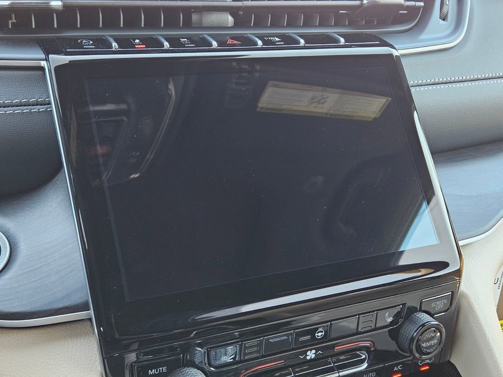 New 2025 Jeep Grand Cherokee Limited image 20