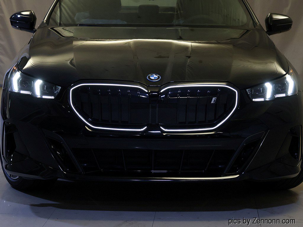 New 2026 BMW i5 eDrive40 w/ M Sport Package image 6