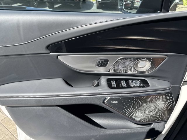 New 2026 Lincoln Nautilus Reserve image 9