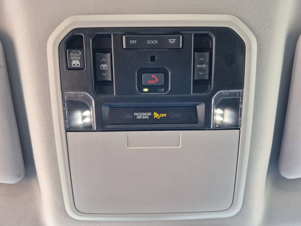 Used 2022 Toyota Tundra Limited w/ TRD Off-Road Package image 26