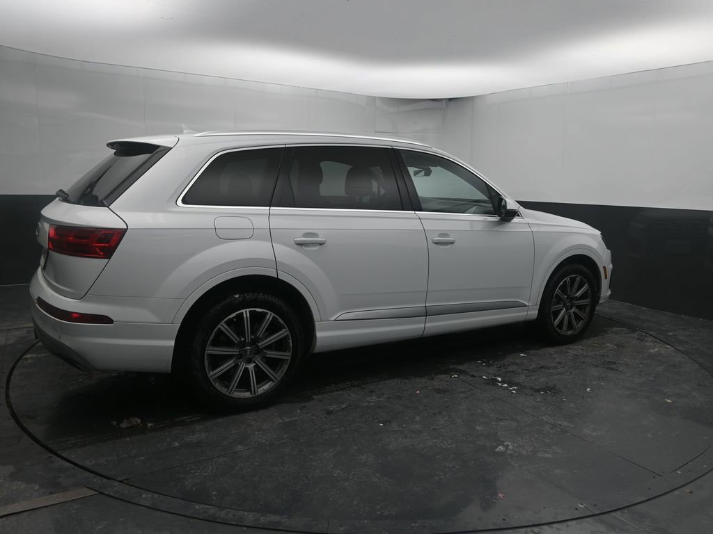 Used 2019 Audi Q7 3.0T Premium Plus w/ Premium Plus Package image 13