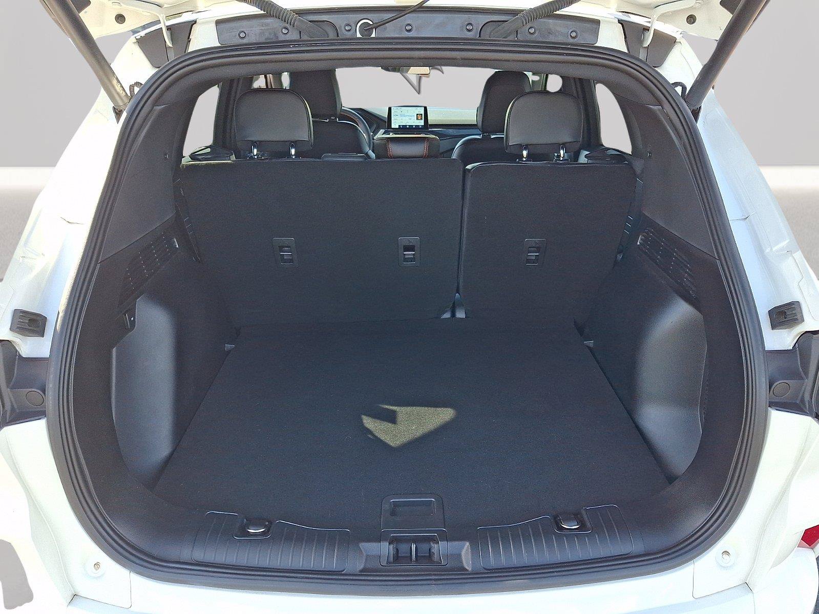 Used 2023 Ford Escape ST-Line w/ Equipment Group 301A FWD image 26