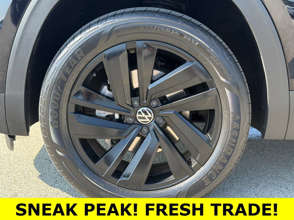 Certified 2023 Volkswagen Atlas Cross Sport SE w/ Black Wheel Package AWD/4WD image 30