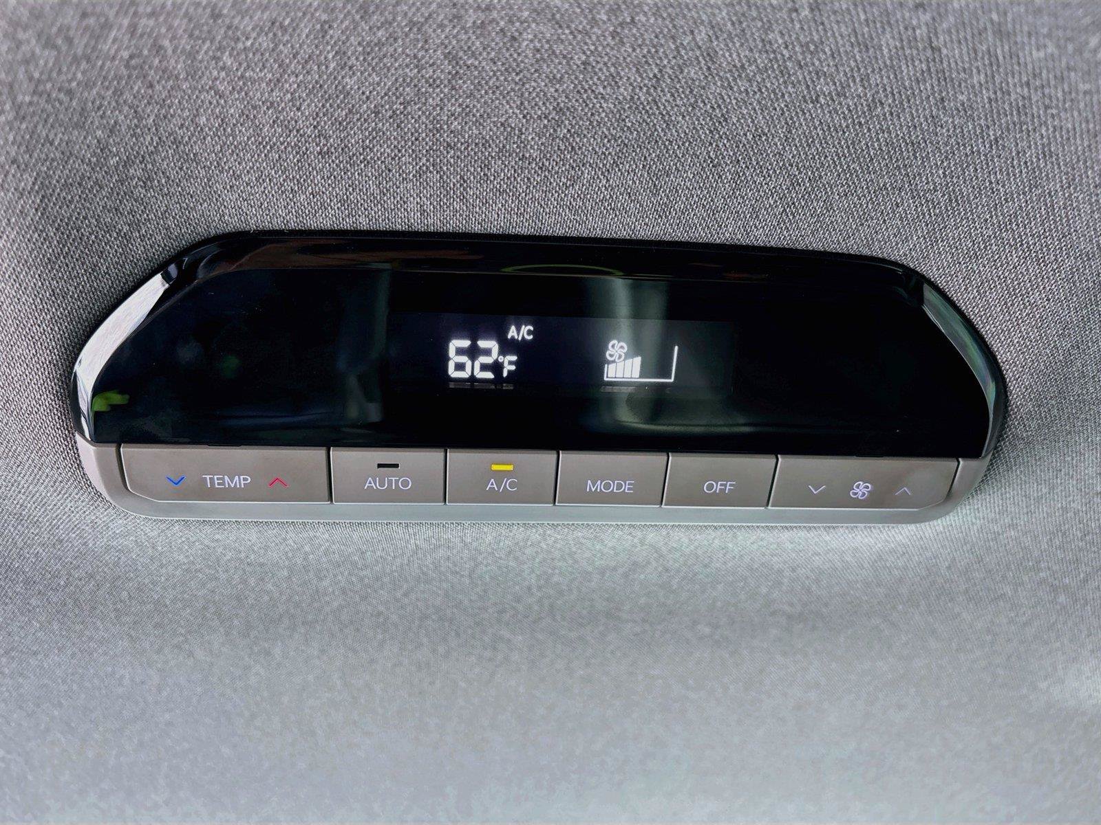 Used 2024 Kia EV9 Light Long Range RWD image 29