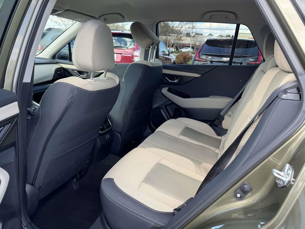 Used 2025 Subaru Outback Premium image 15