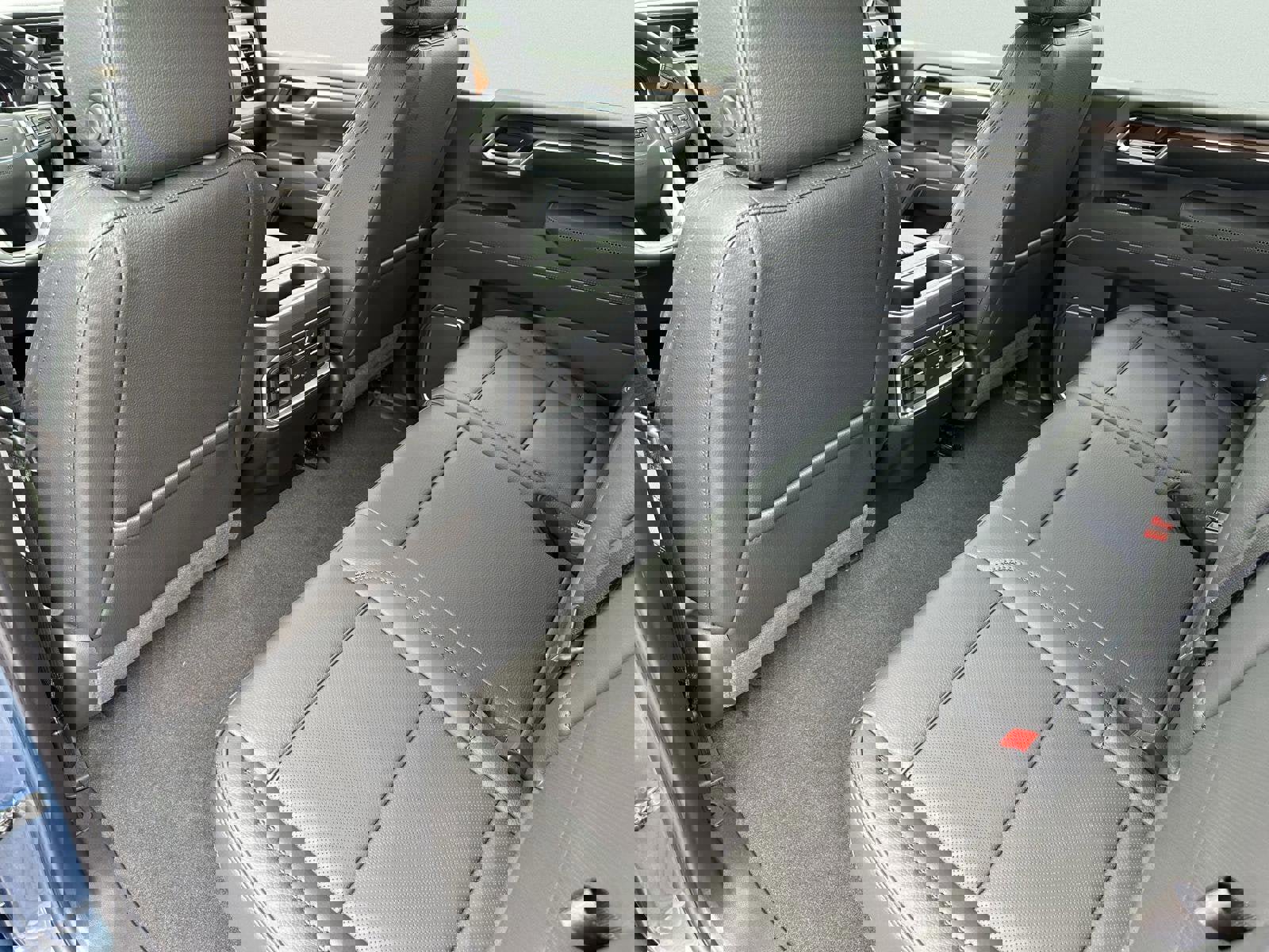 New 2026 GMC Sierra 2500 Denali w/ Denali Reserve Package image 17