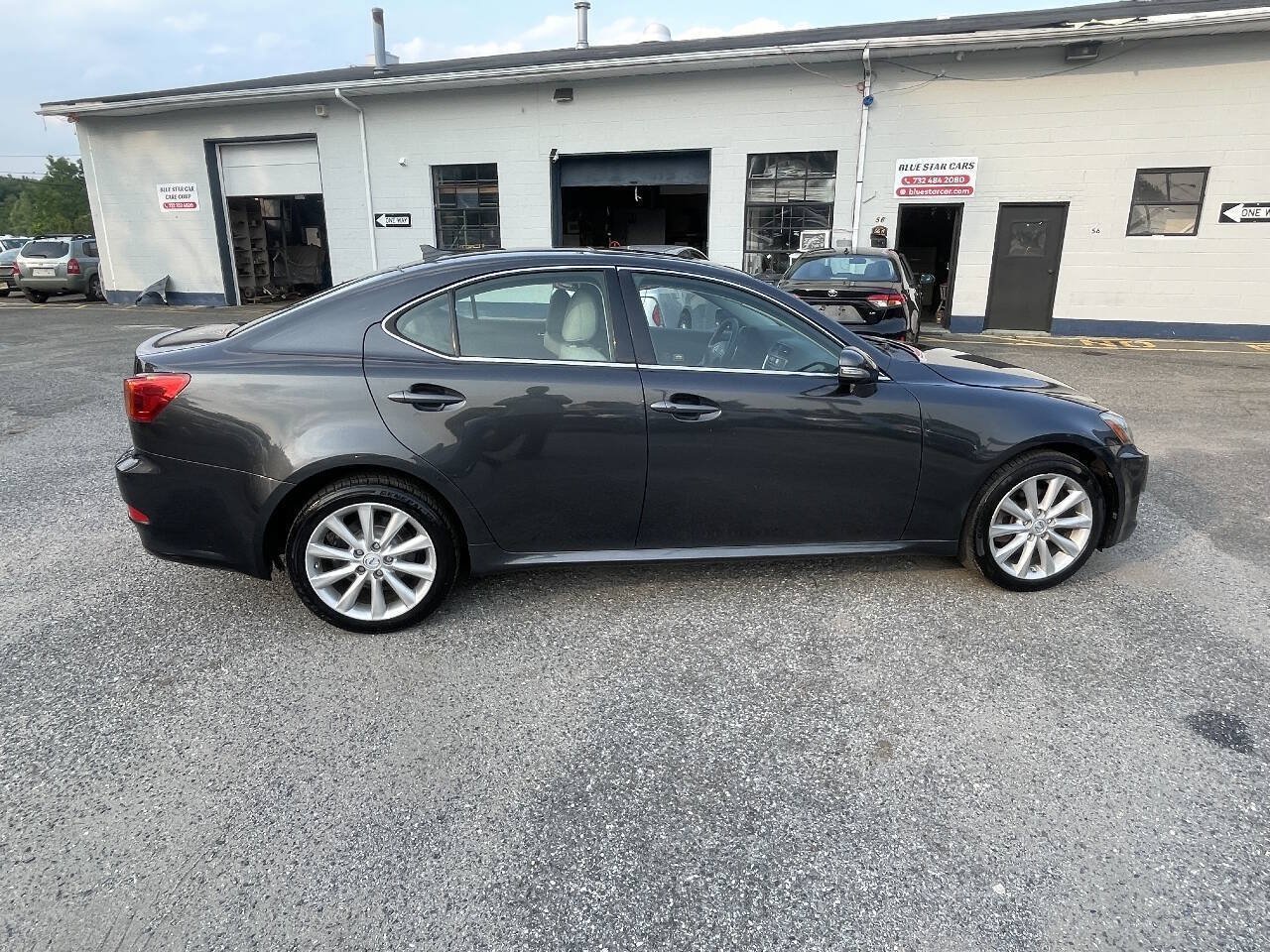 Used 2009 Lexus IS 250 AWD w/ Preferred Accessory Pkg image 8