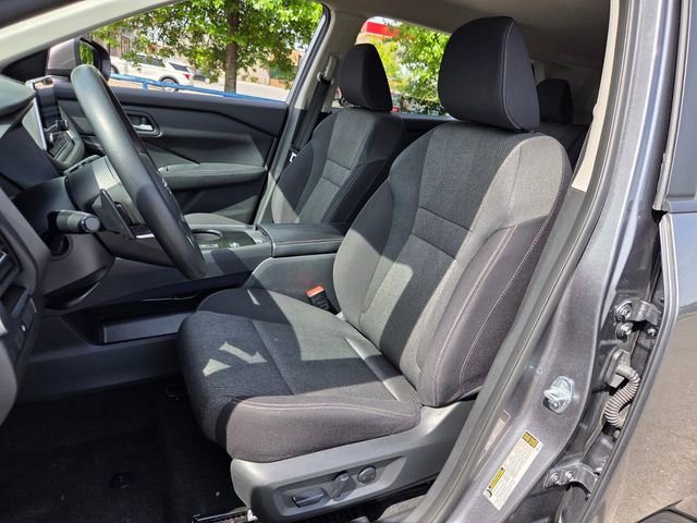 Used 2024 Nissan Rogue SV FWD image 7