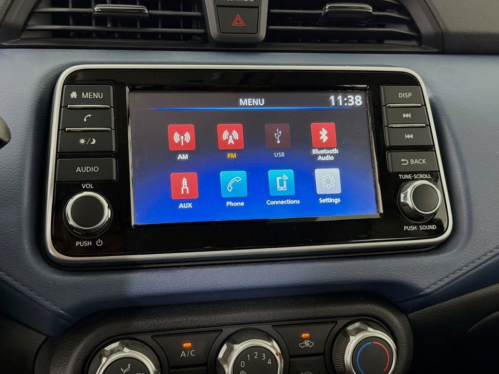 Used 2025 Nissan Versa SV FWD image 31