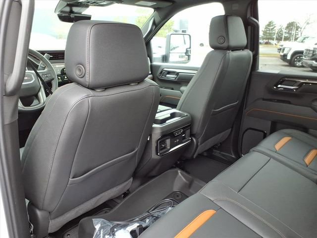 New 2026 GMC Sierra 2500 AT4 w/ AT4 Premium Plus Package image 15