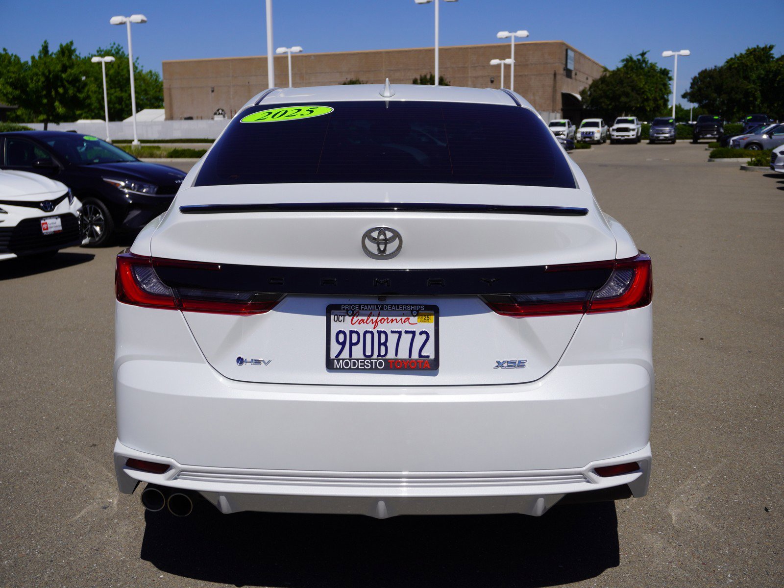 Used 2025 Toyota Camry XSE FWD image 10