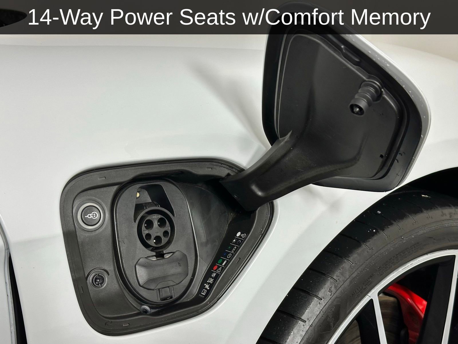 Used 2023 Porsche Taycan w/ Premium Package image 13