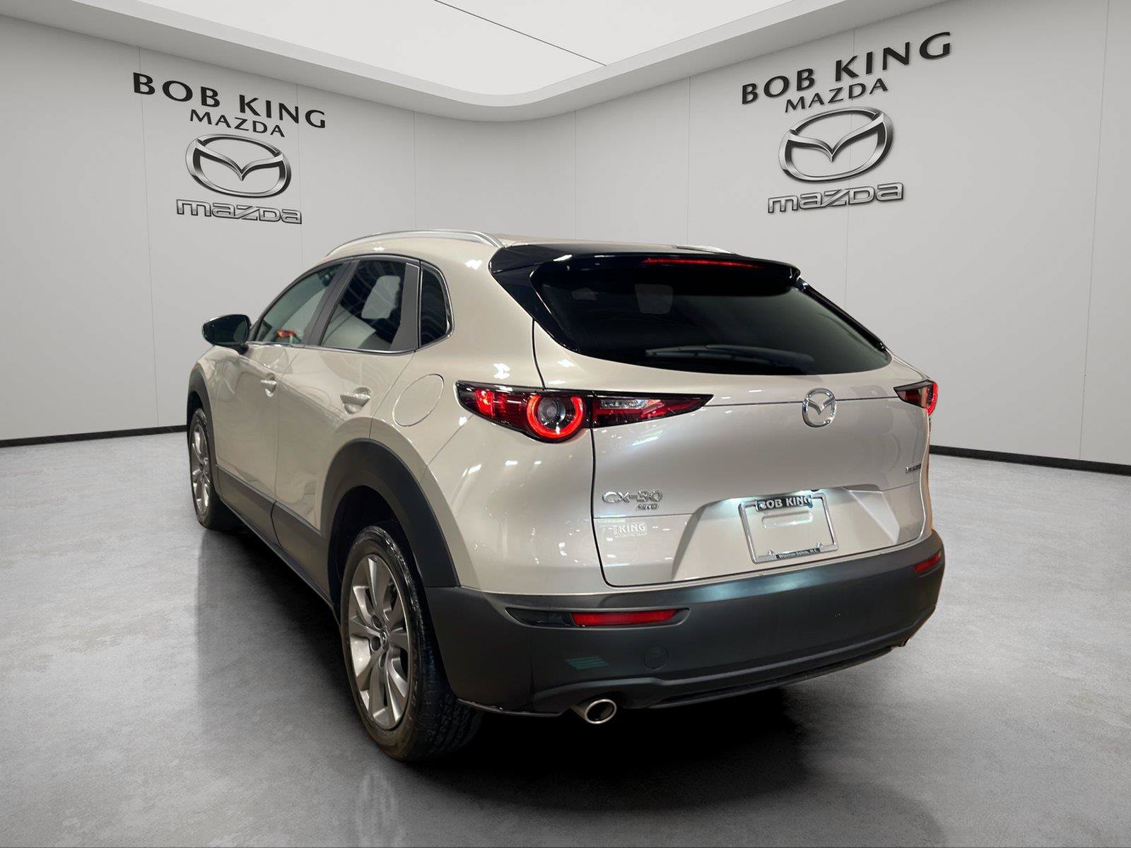 Used 2024 MAZDA CX-30 AWD 2.5 S w/ Preferred Package image 3