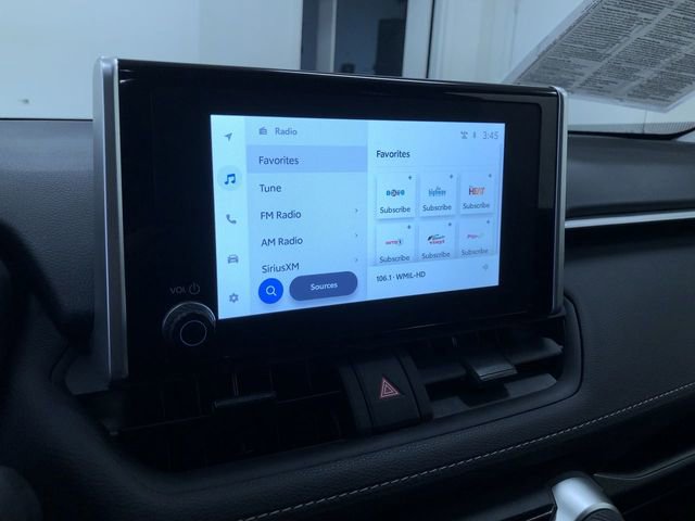 Used 2025 Toyota RAV4 XLE image 28