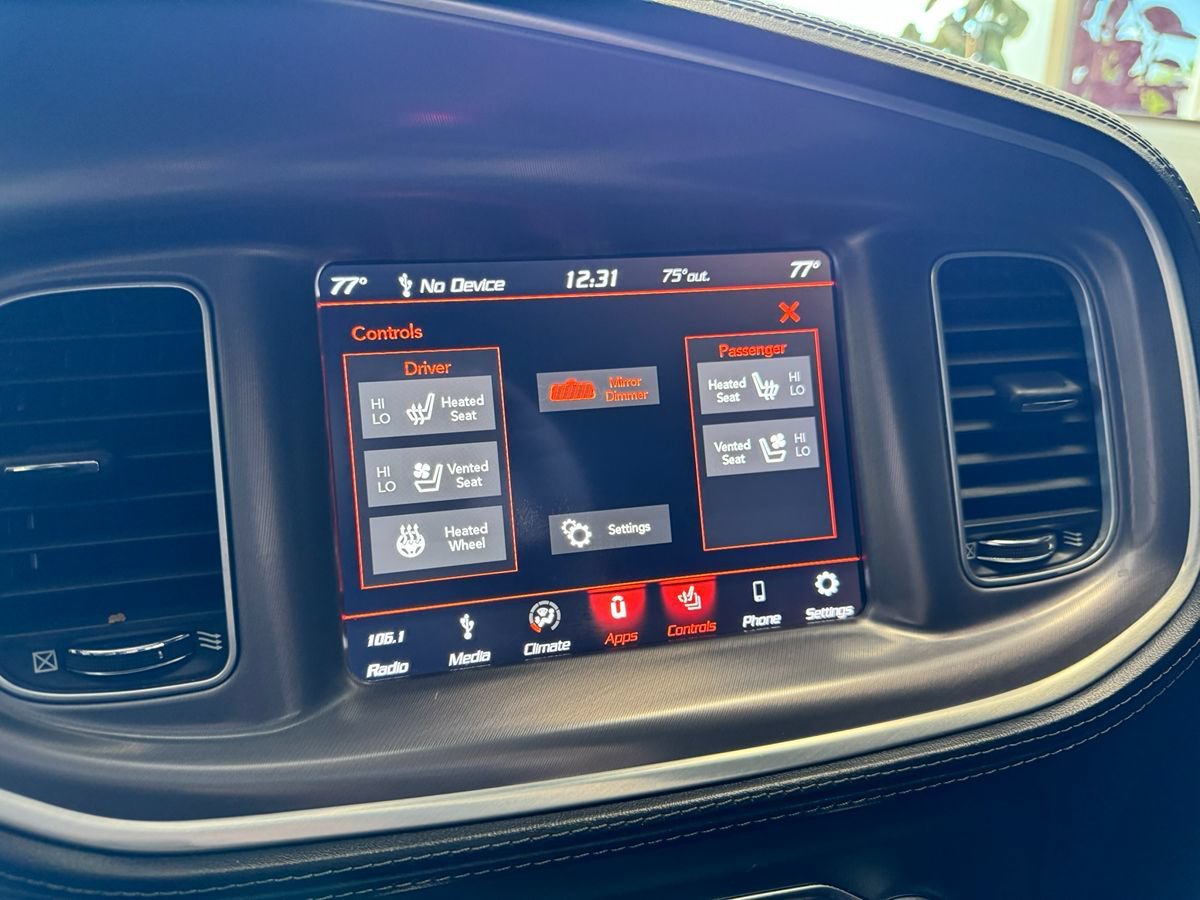 Used 2019 Dodge Charger Scat Pack w/ Dynamics Package RWD image 29