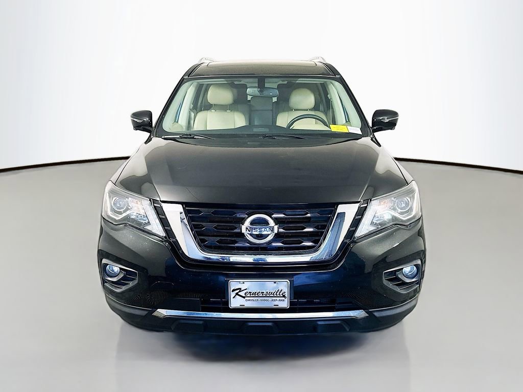 Used 2020 Nissan Pathfinder Platinum AWD/4WD image 2