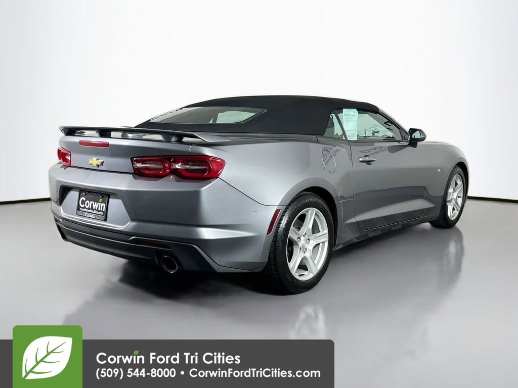 Used 2020 Chevrolet Camaro LT RWD image 14