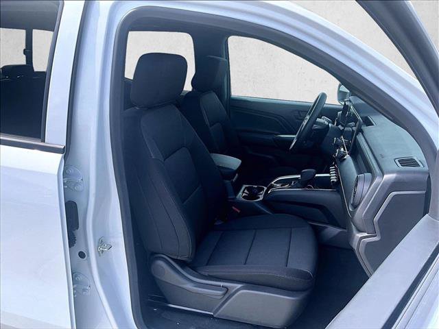 Used 2026 Chevrolet Colorado W/T RWD image 9