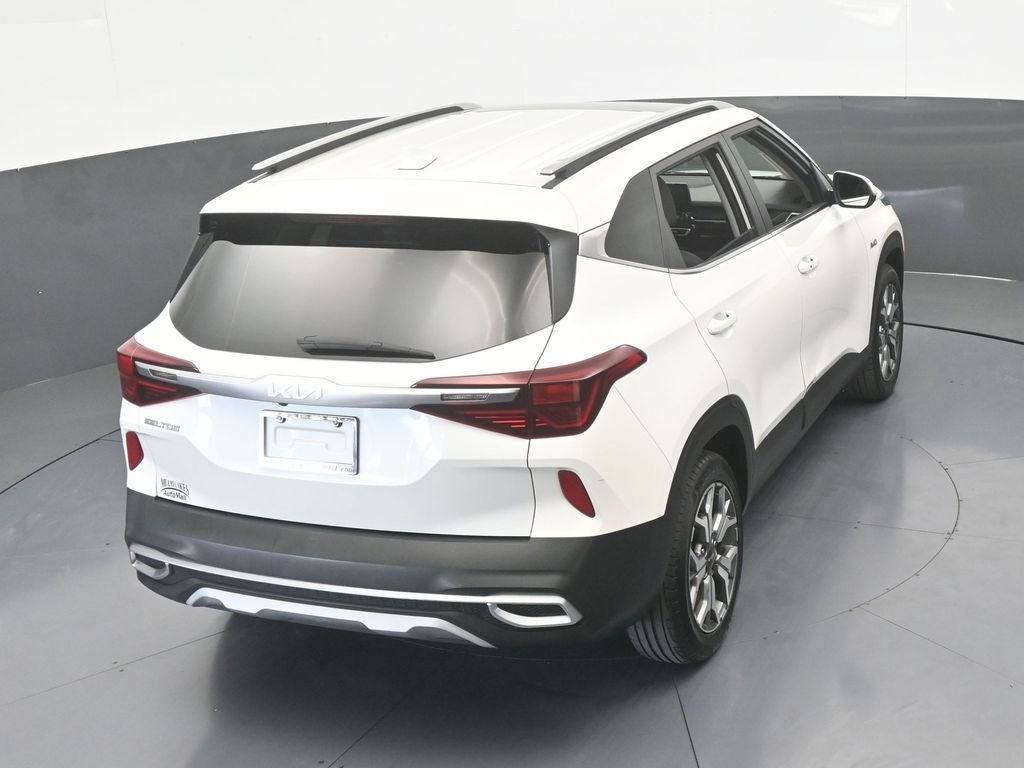 Used 2022 Kia Seltos EX image 53