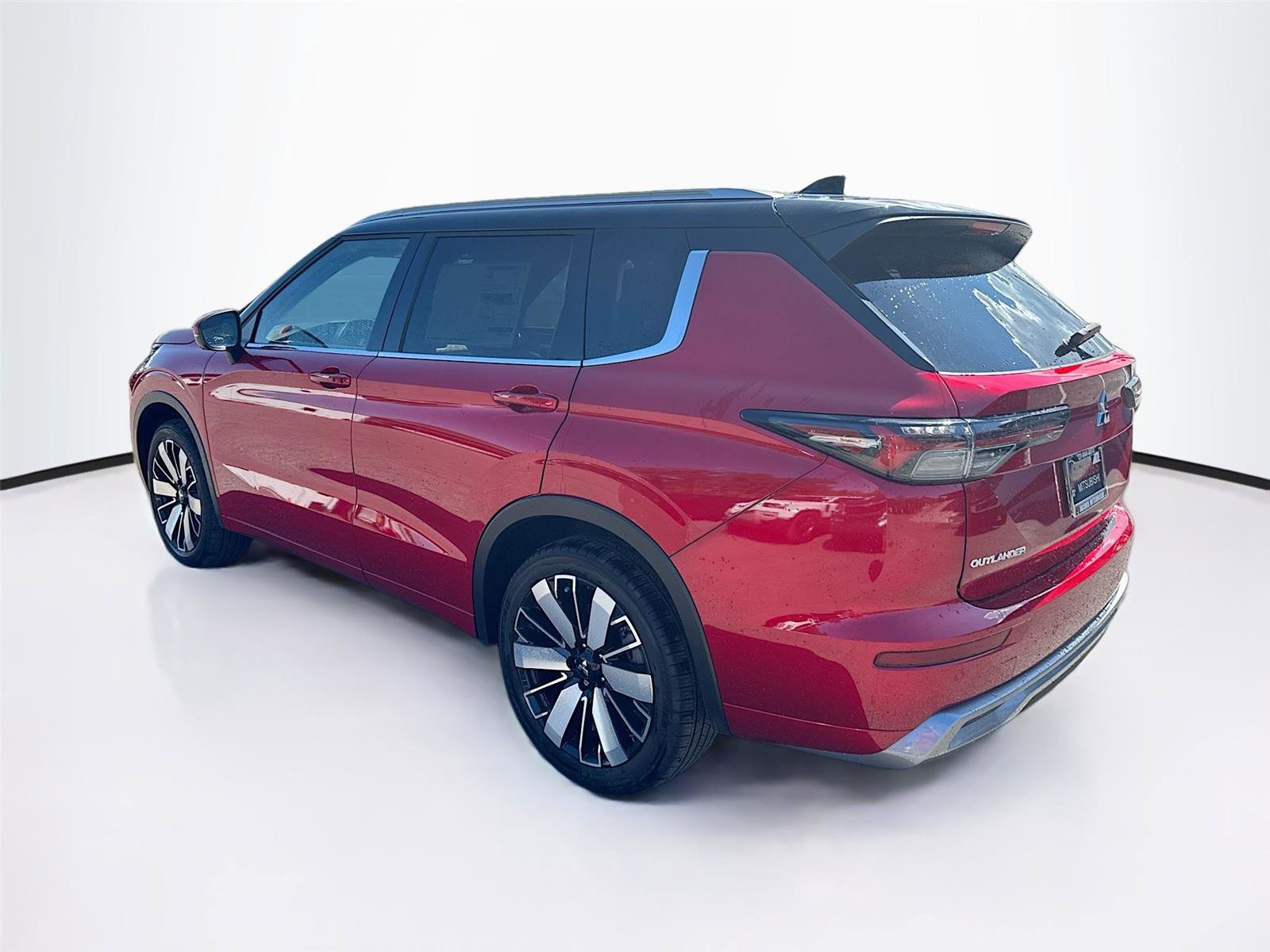 New 2025 Mitsubishi Outlander SEL image 5