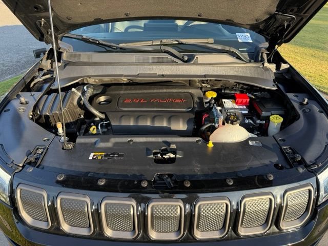Used 2022 Jeep Compass High Altitude AWD/4WD image 32
