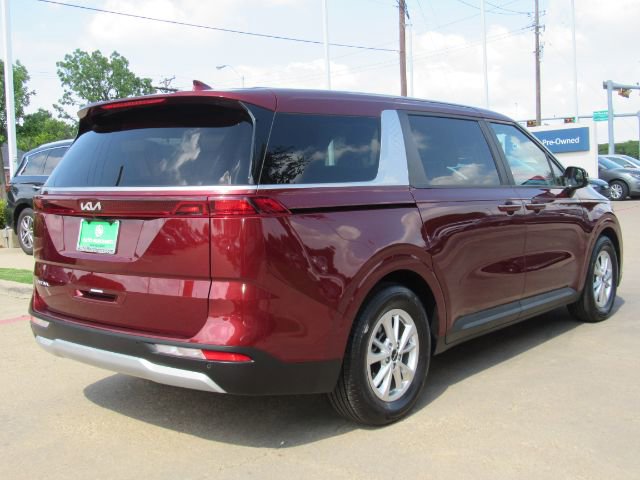 Used 2023 Kia Carnival LX image 9