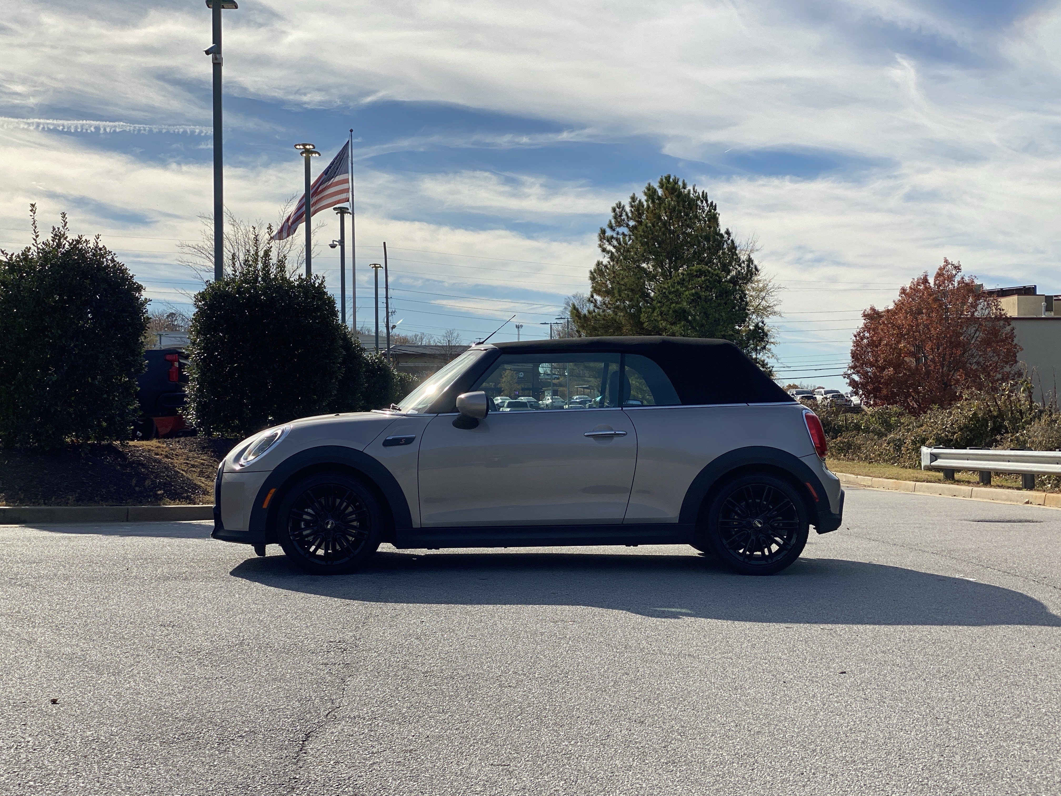 Used 2024 MINI Cooper S image 13